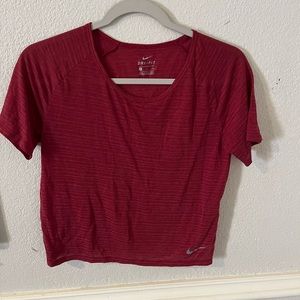 Nike over Sized Cropped Tee